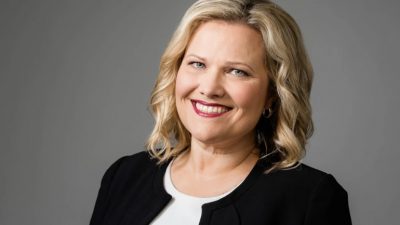Yle har utsett Johanna Törn-Mangs till ny direktör för Svenska Yle. Mangs, som nu tjänstgör som mediechef för Svenska Yle, tillträder den första juli. Foto: Ilmari Fabritius.
