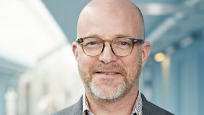 Portrettbilde av Max Bursell som er ny sportssjef i SVT